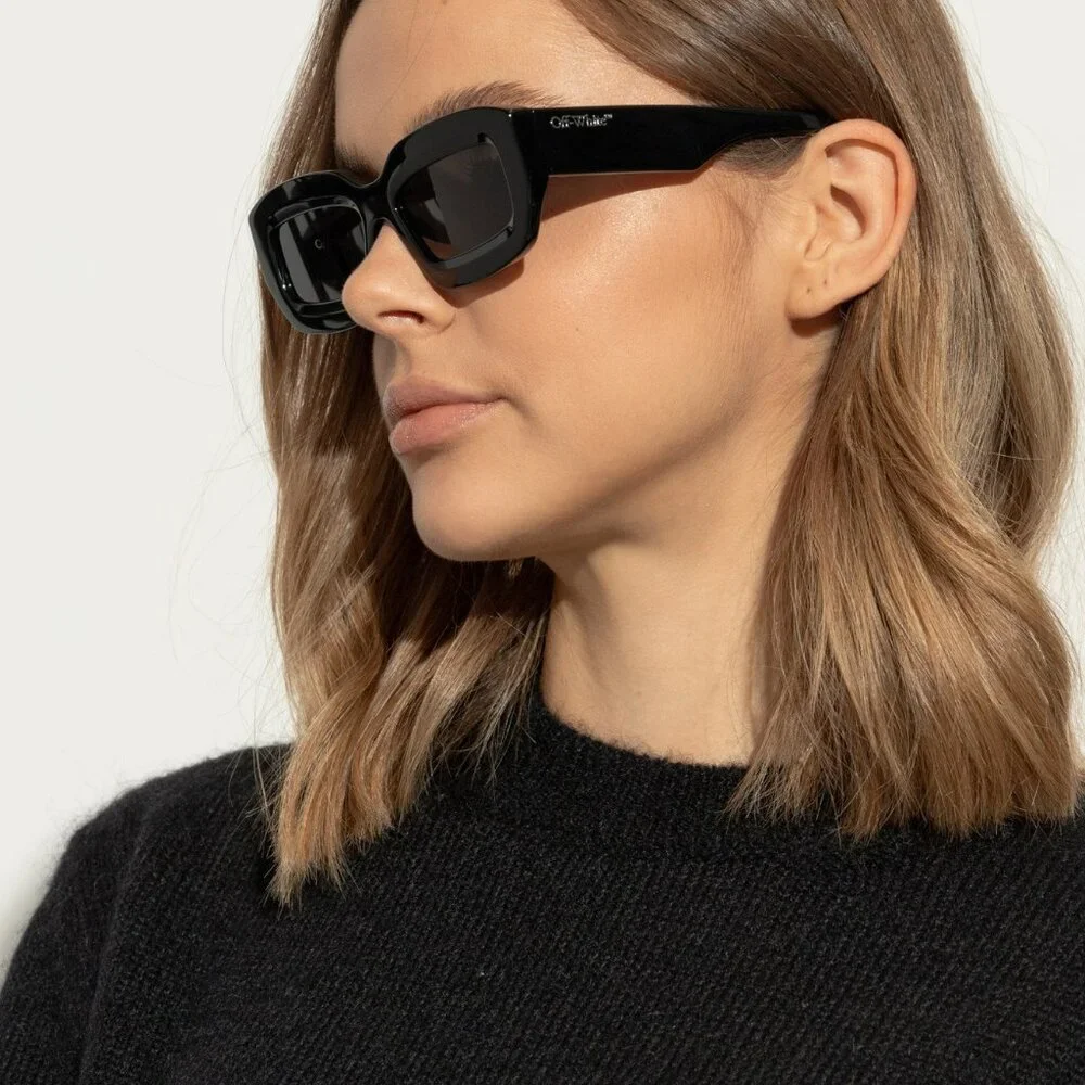 Off-White CHARLOTTE Men Sunglasses Black Rectangle Frame I Model OERI138 1007